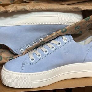 Blue periwinkle leather Sneakers US 7 Premium Nubuk Leather
Never Worn, in Box.